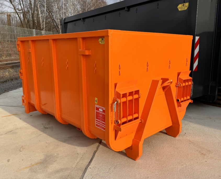 Abrollcontainer „Maytec“ mit Auffahrrampen