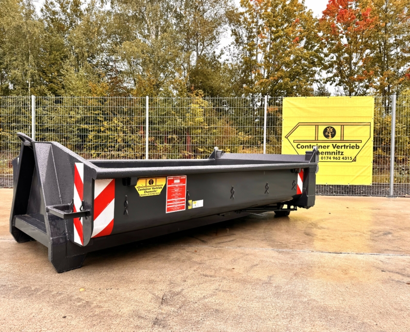 Maytec-Container Eco (spantenfrei) mit überfahrbarer Heckklappe