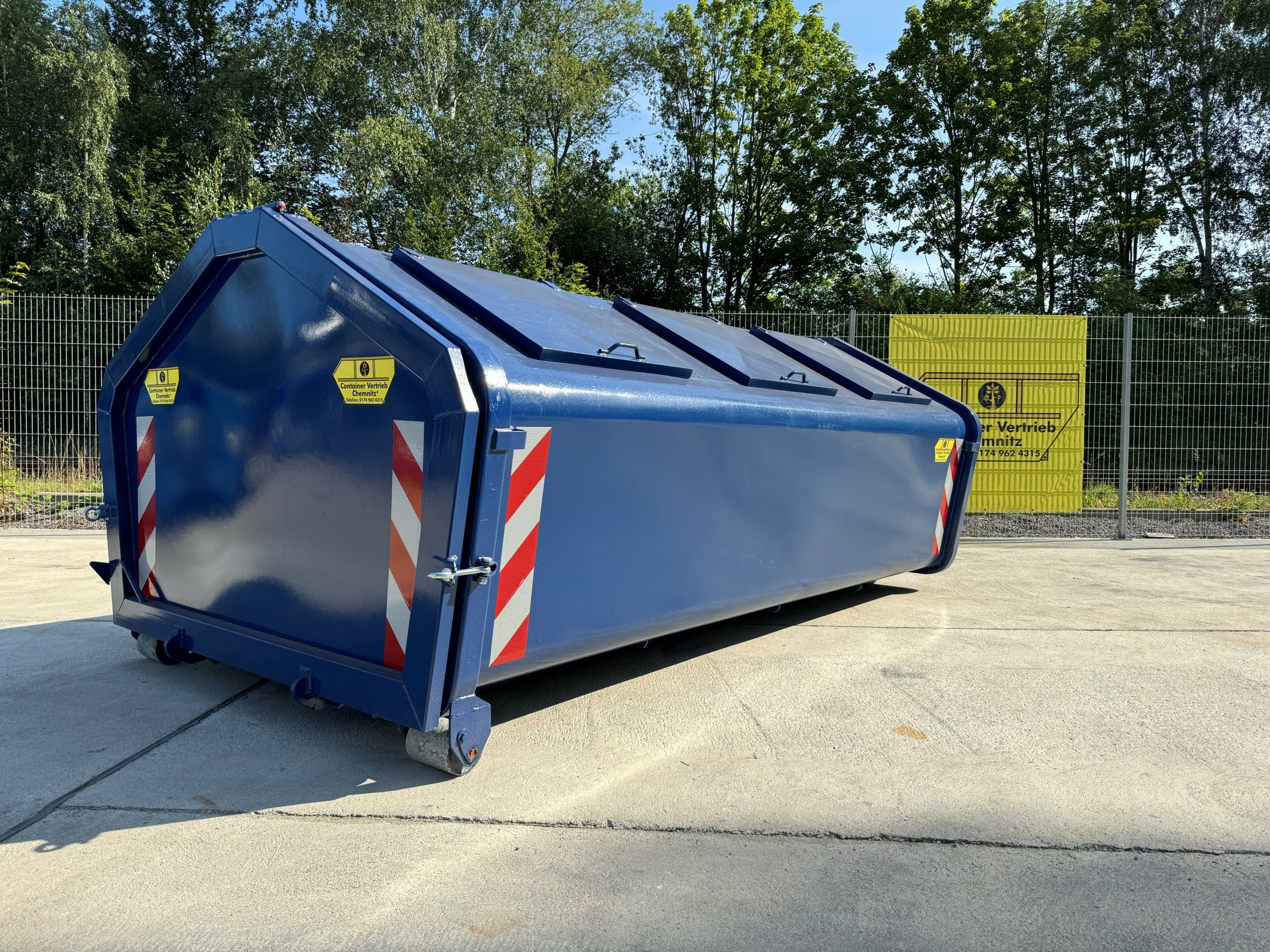 City Abrollmulde Fuso Unsinn leichtbau 