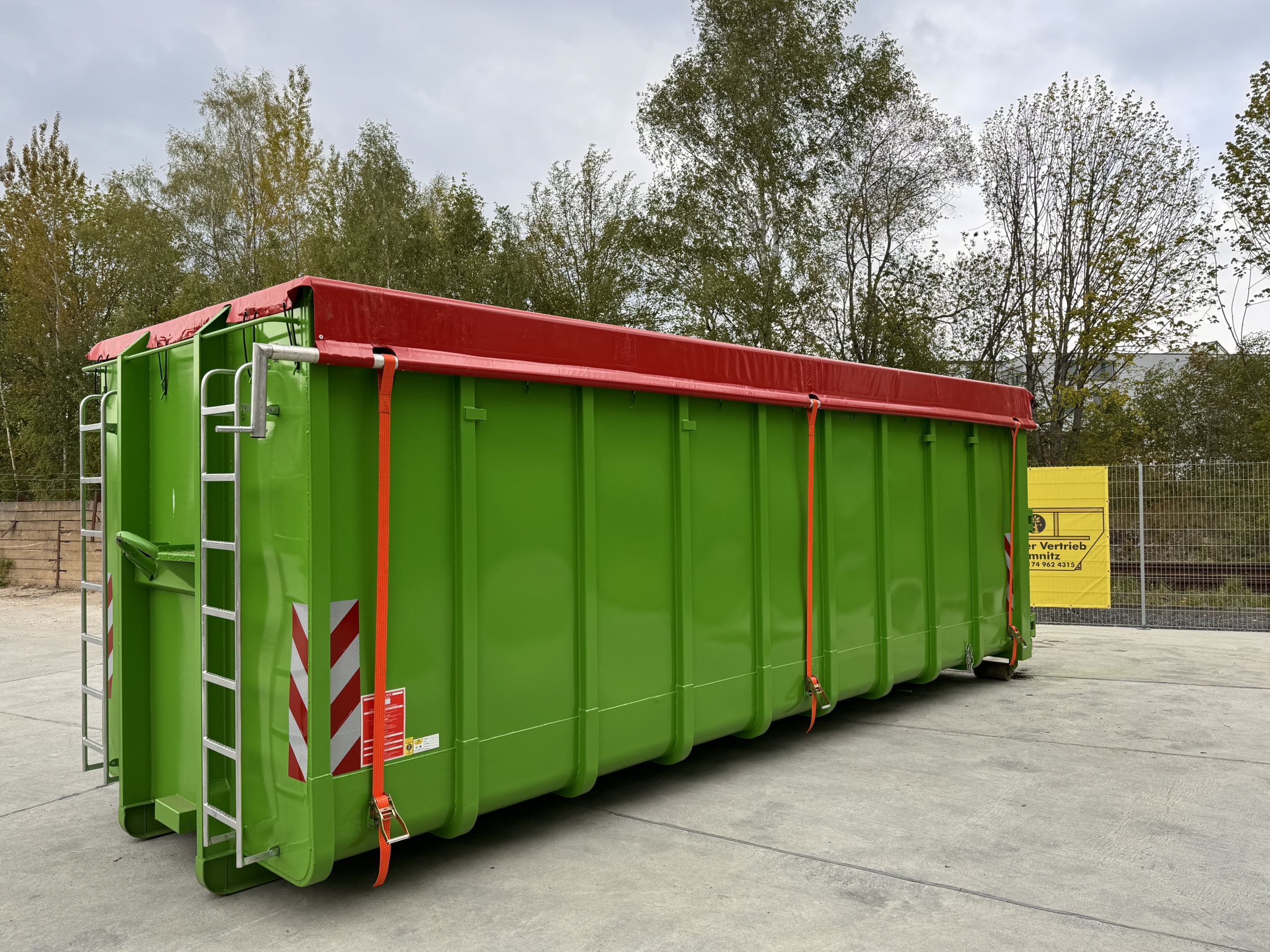 Abrollcontainer Trocknungscontainer Schlitzbrückenblech Pronar Holz und Getreide