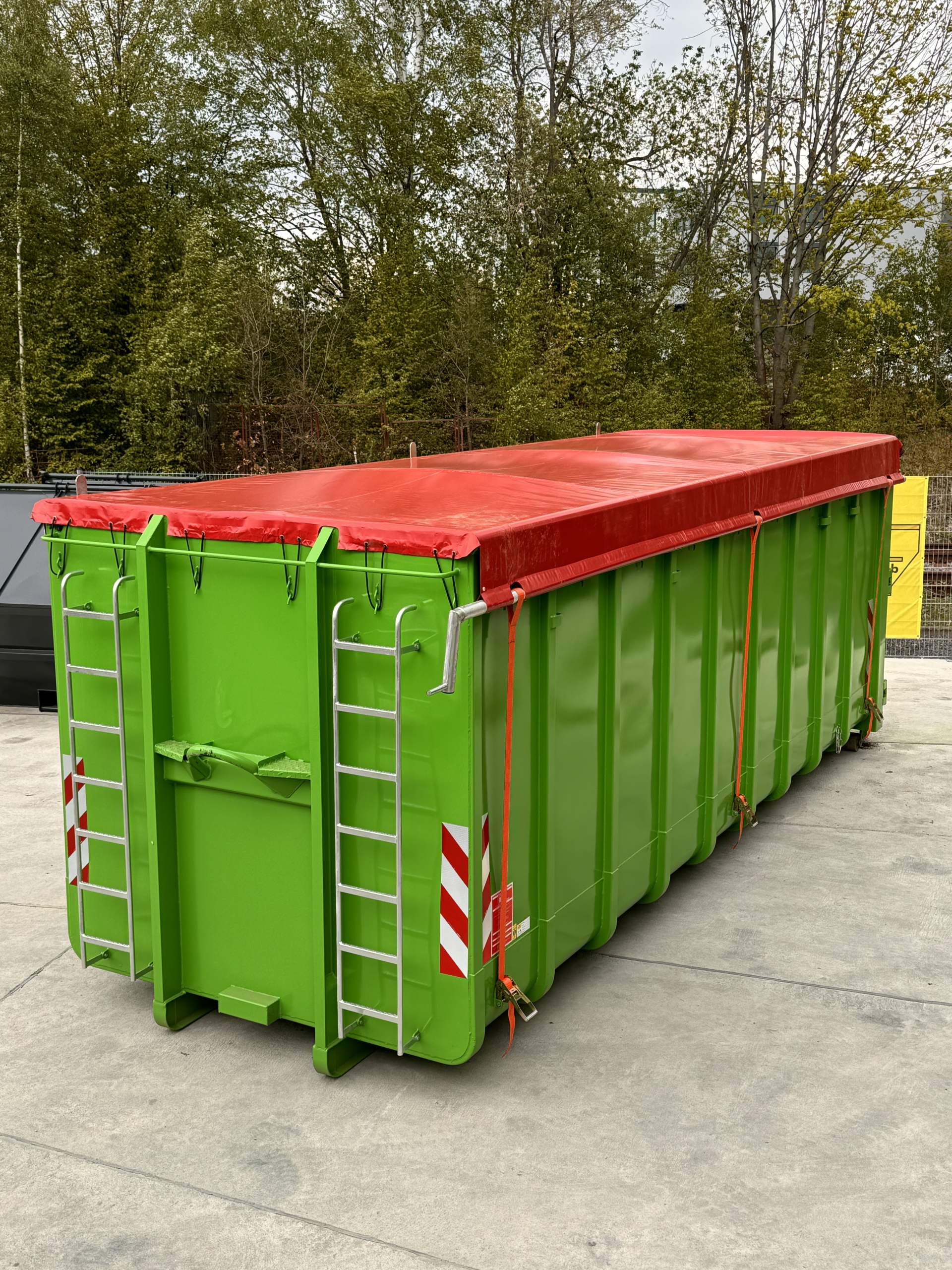 Abrollcontainer Trocknungscontainer Schlitzbrückenblech Pronar Holz und Getreide
