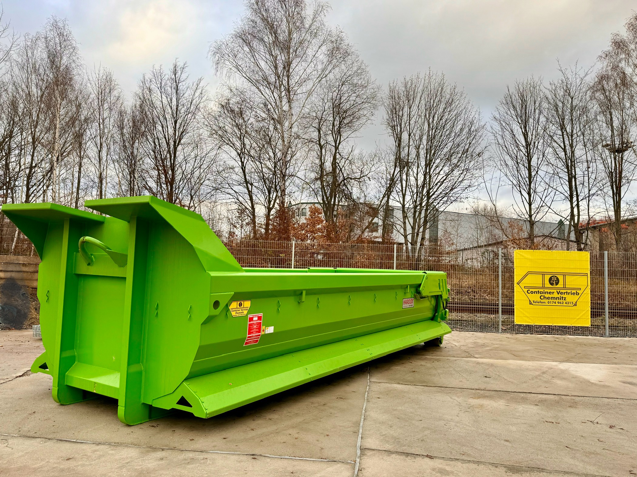 Abrollcontainer Halfpipe Hardox Hydraulische Heckklappe Decker-Containerbau RSM Erdbaucontainer Knipfer