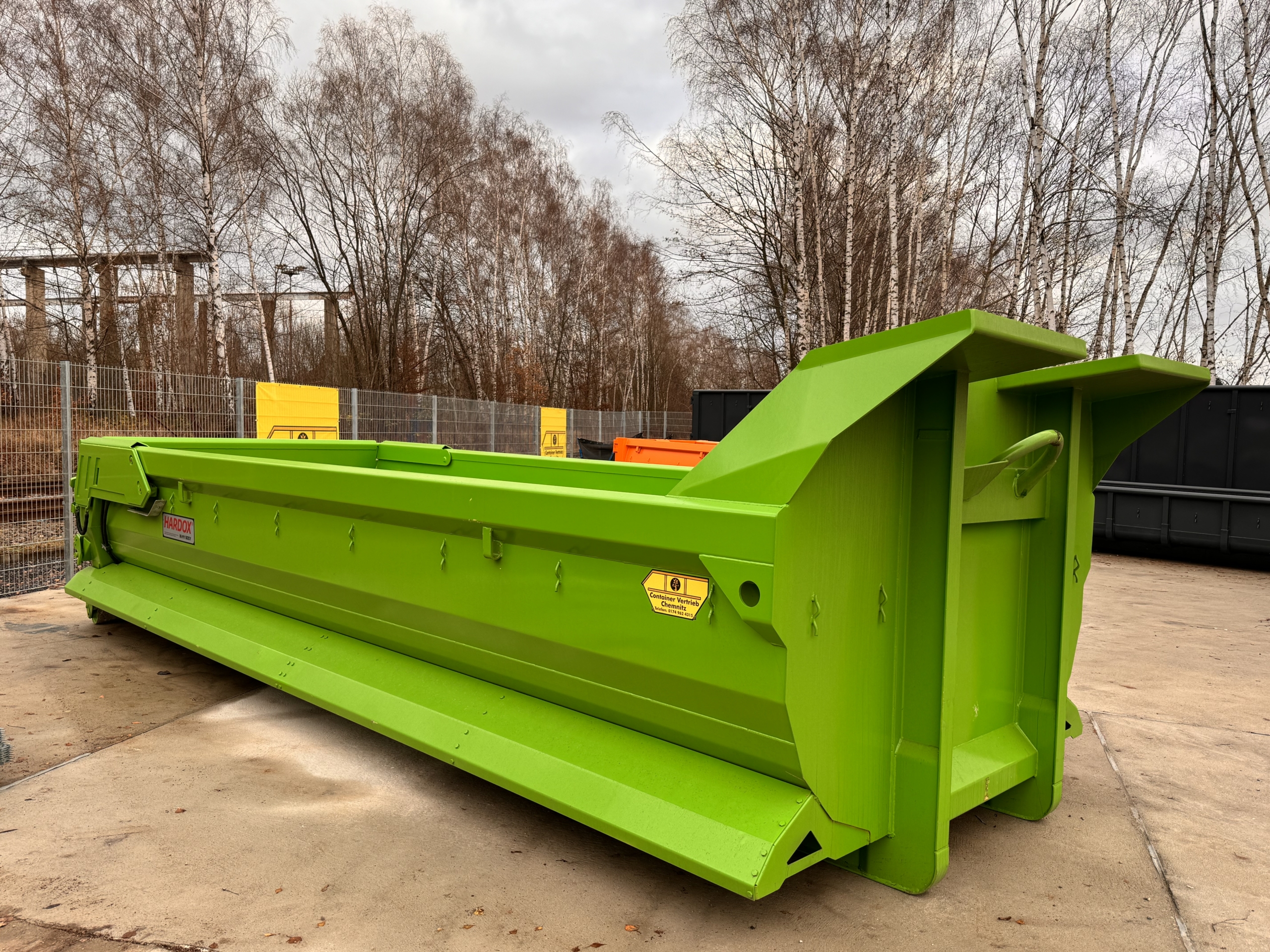 Abrollcontainer Halfpipe Hardox Hydraulische Heckklappe Decker-Containerbau RSM Erdbaucontainer Knipfer