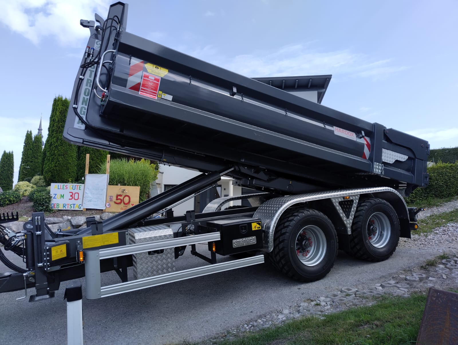 Abrollcontainer Hardox Hydraulische Heckklappe RSM Galabaucontainer 