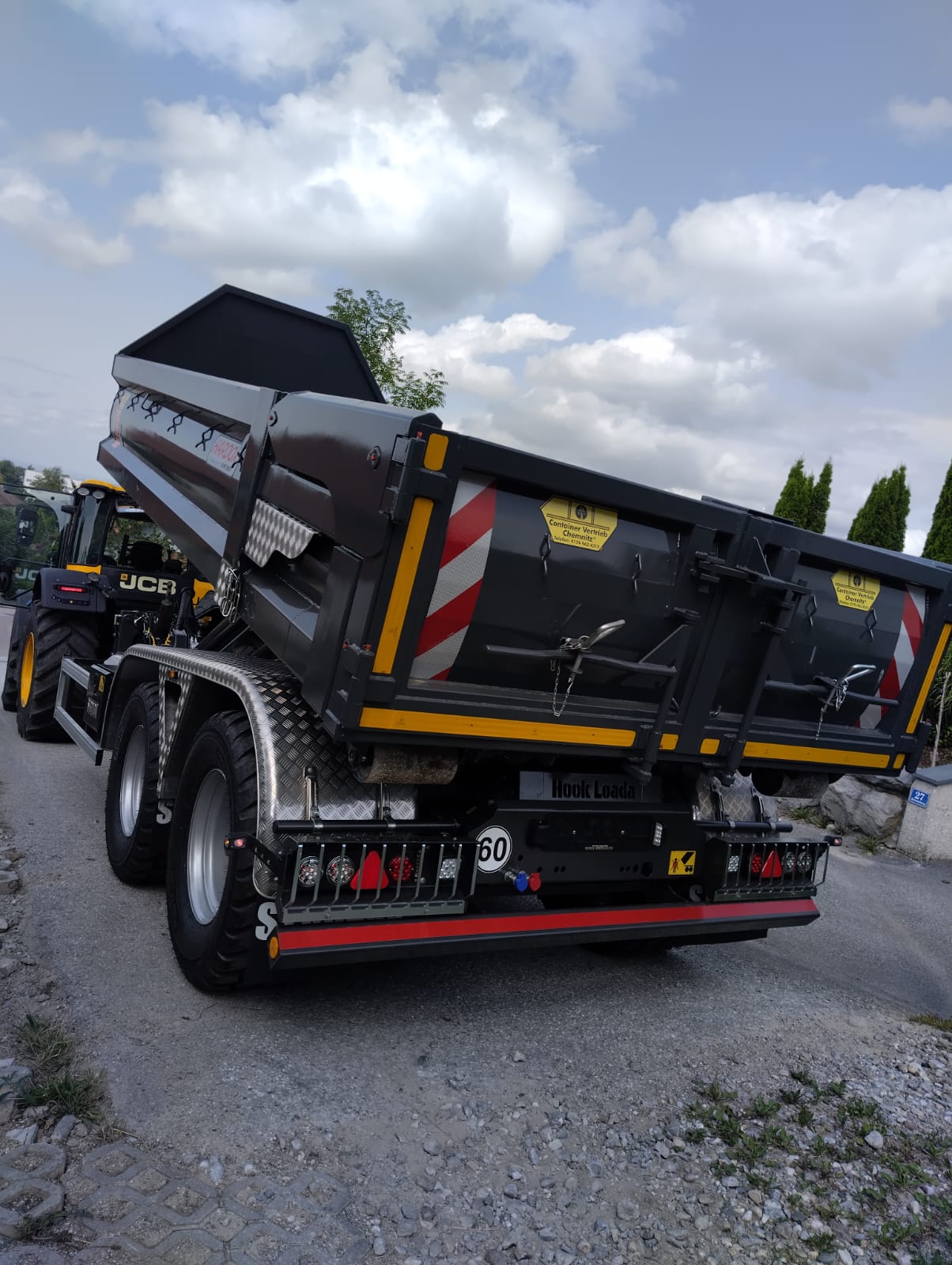 Abrollcontainer Hardox Hydraulische Heckklappe RSM Galabaucontainer 