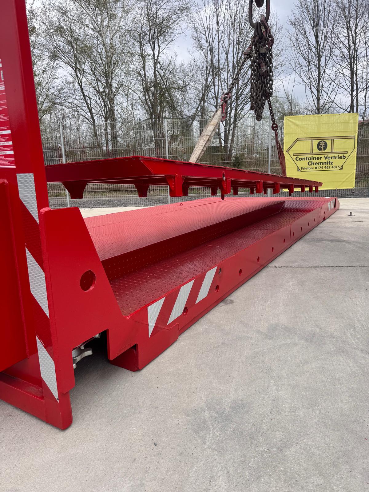 Abrollplattform für Maschinen Tiefbett Baggertransport Abrollcontainer Feuerwehr Seecontainer 