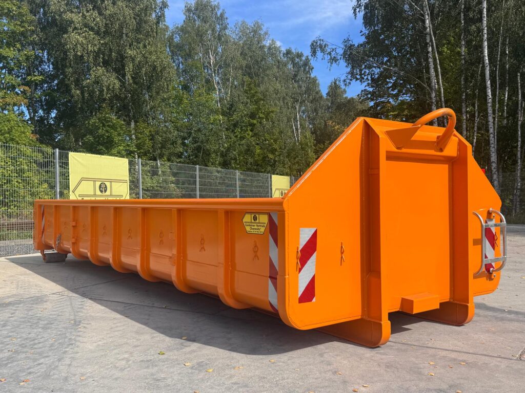 Abrollmulde für Bauschutt  Abrollcontainer flach 11cbm