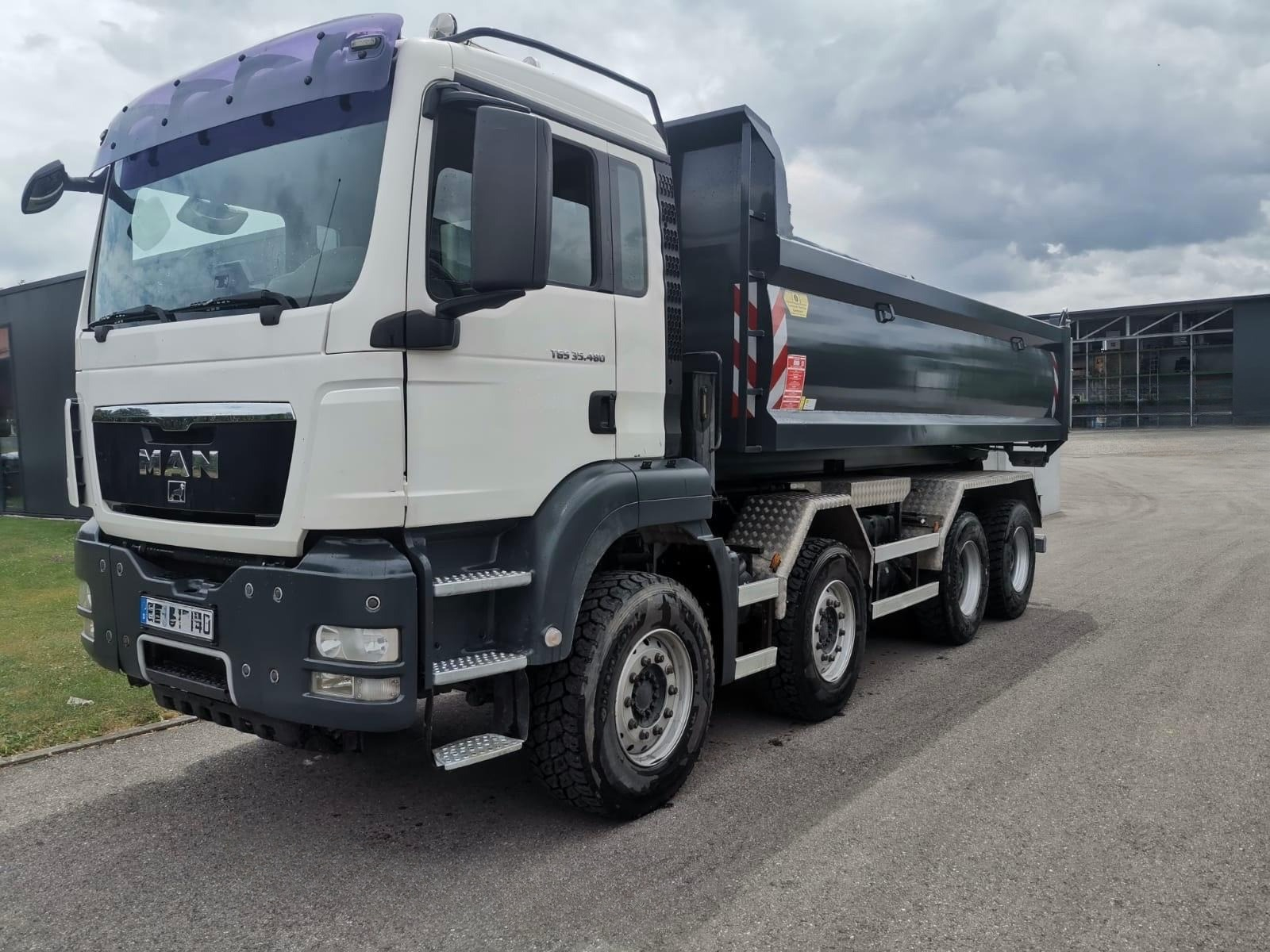 Abrollcontainer Hardox Hydraulische Heckklappe RSM Galabaucontainer  Pendelklappe überfahrbar 